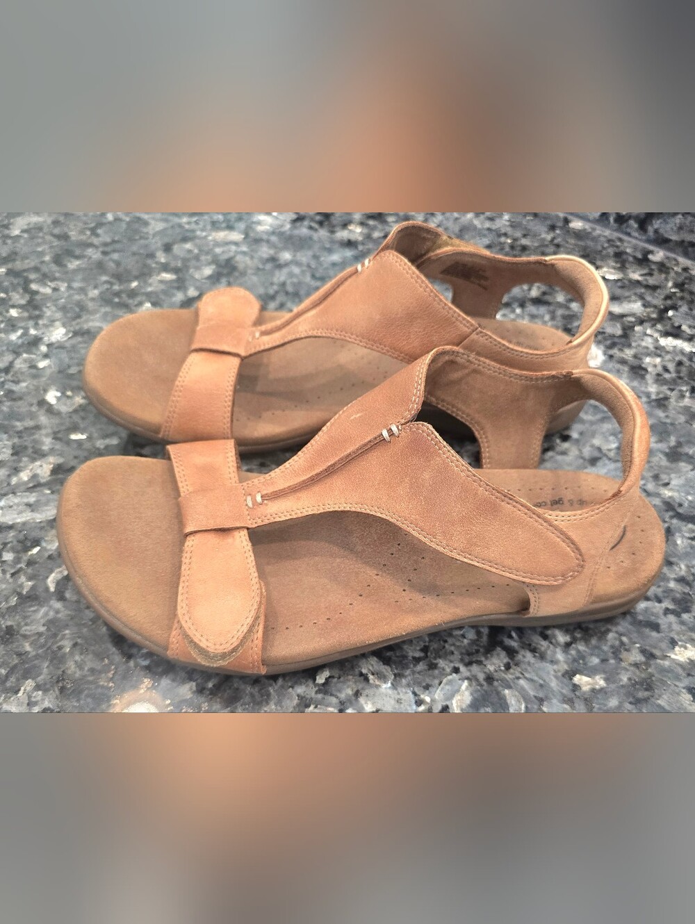 Taos 'The Show' Comfort leather Sandal - Picture 4 of 9